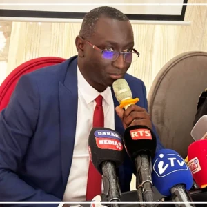 Etat civil : les maires invités à mettre fin à l'utilisation des logiciels "clandestins"