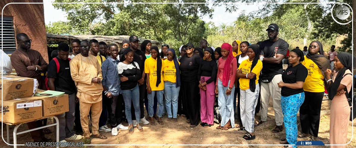 Kédougou : des kits scolaires aux élèves du lycée de Dindéfélo