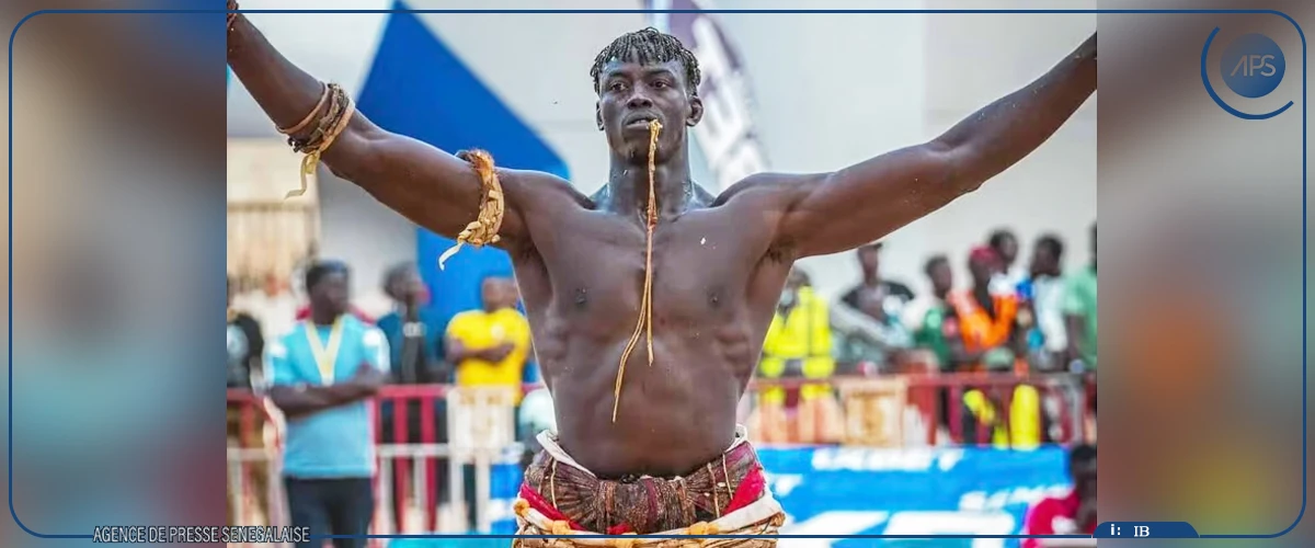 Le lutteur Prince terrasse Mor Kang Kang et poursuit son ascension dans l’arène