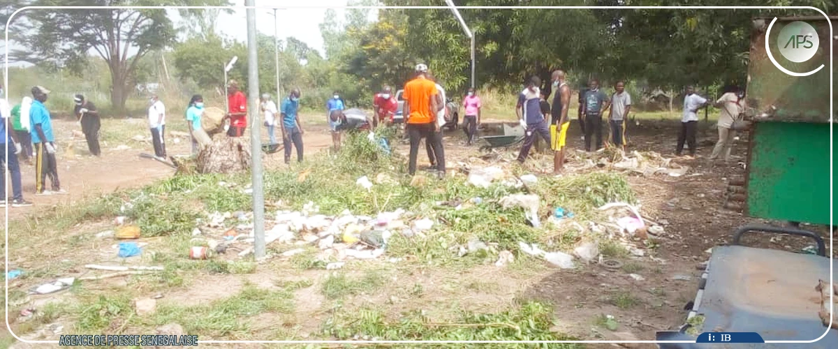 Kolda : le personnel de l’hôpital régional lance une vaste opération d’assainissement de l’établissement
