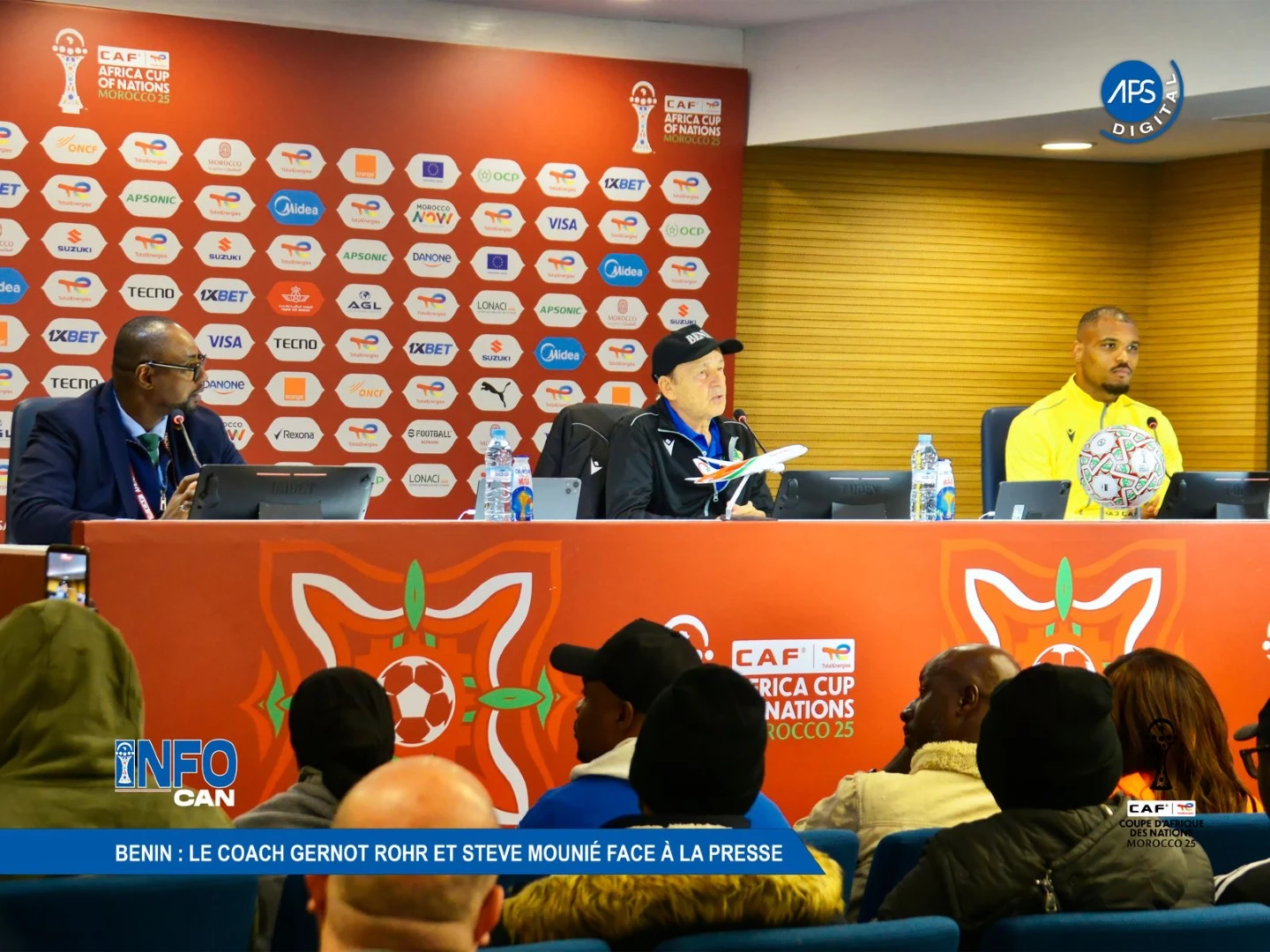 Bénin : Le coach Gernot Rohr et Steve mounié à la presse