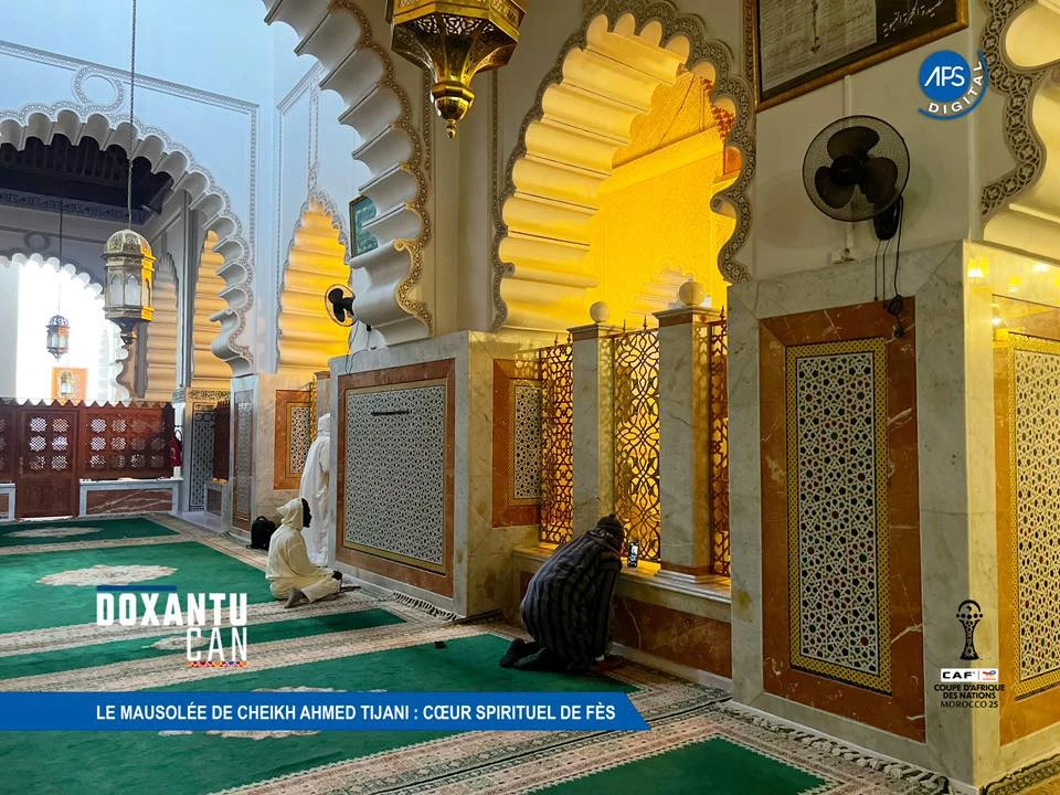 Le Mausolée de Cheikh Ahmed Tijani : Cœur Spirituel de Fès