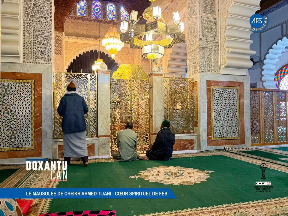 Le Mausolée de Cheikh Ahmed Tijani : Cœur Spirituel de Fès