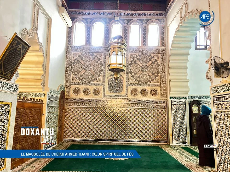 Le Mausolée de Cheikh Ahmed Tijani : Cœur Spirituel de Fès