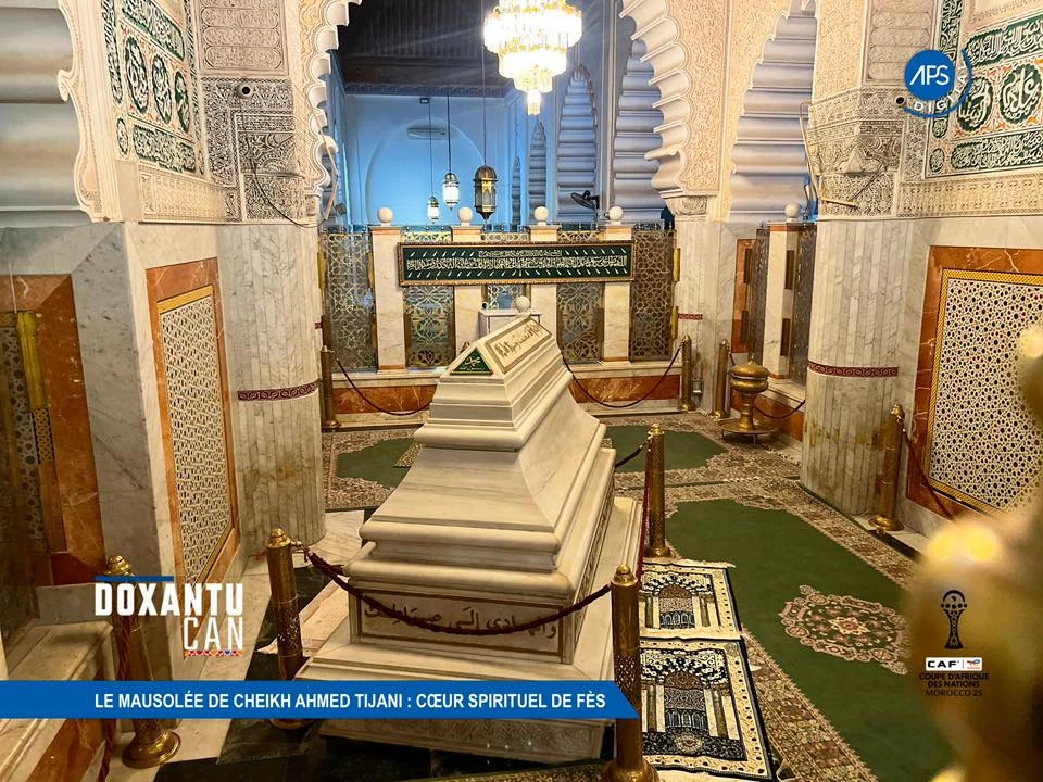 Le Mausolée de Cheikh Ahmed Tijani : Cœur Spirituel de Fès