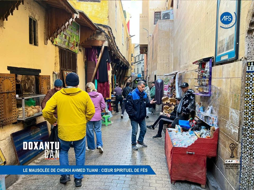 Le Mausolée de Cheikh Ahmed Tijani : Cœur Spirituel de Fès