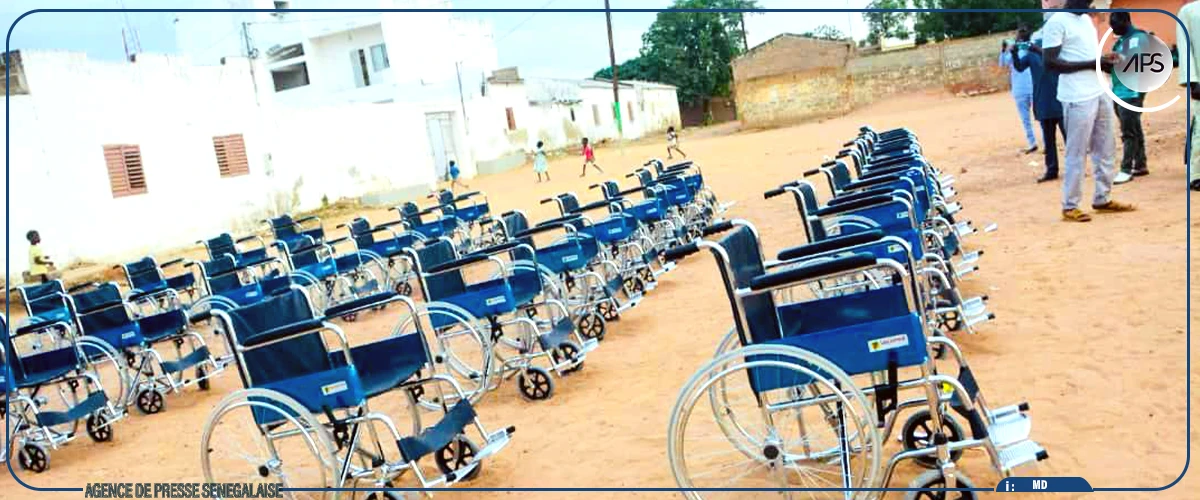 Kaffrine : un chef religieux offre 30 fauteuils roulants aux personnes vivant avec un handicap