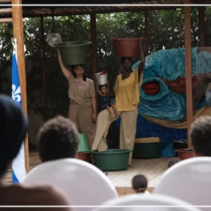 Une pièce de théâtre explore les réalités de l’eau en Afrique et au Québec