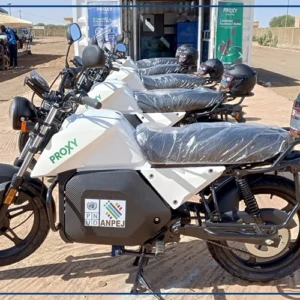 L’ANPEJ remet 10 motos électriques à des jeunes de la région de Matam