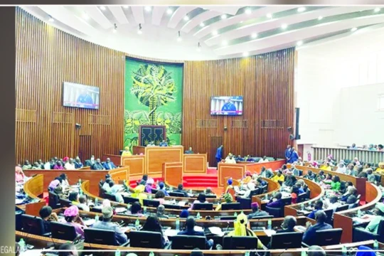Des députés déplorent "la valorisation" de l'agrobusiness au détriment des cultures familiales