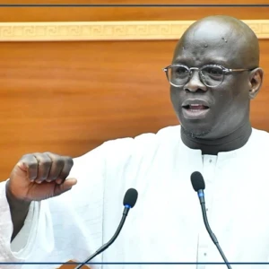 La LFR motivée par des décrets d'avance pris pour prendre en charge "des besoins urgents" (ministre)