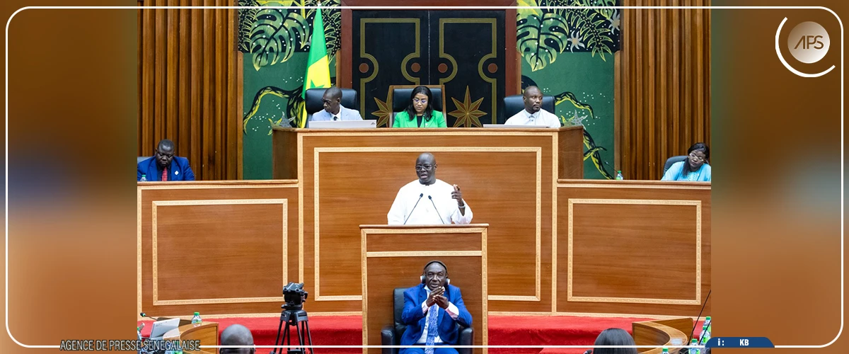 Les députés doivent être des “copilotes du redressement” du pays, dit Cheikh Diba