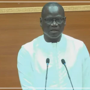 Interdiction des plastiques à usage unique : la loi devrait être appliquée comme il se doit, selon le ministre de tutelle