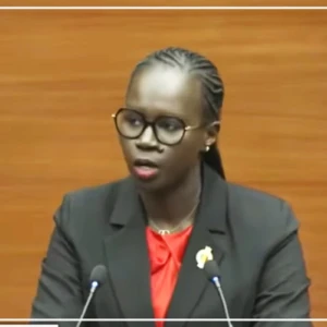 La députée Fatou Diop Cissé appelle les autorités à trouver ‘’immédiatement’’ des solutions aux ‘’problèmes’’ des étudiants