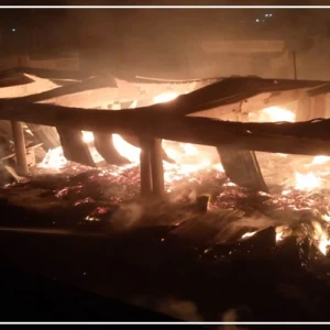 Kaolack : plusieurs ateliers de menuiserie de bois prennent feu au marché central