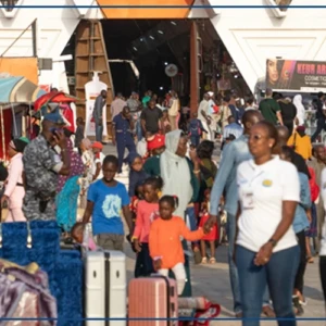 Les tout-petits savourent la FIDAK entre jeux, manèges et moments en famille