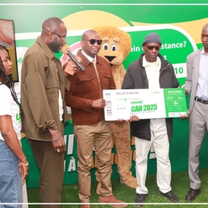 La LONASE offre des billets pour le Maroc à 12 parieurs supporteurs des Lions