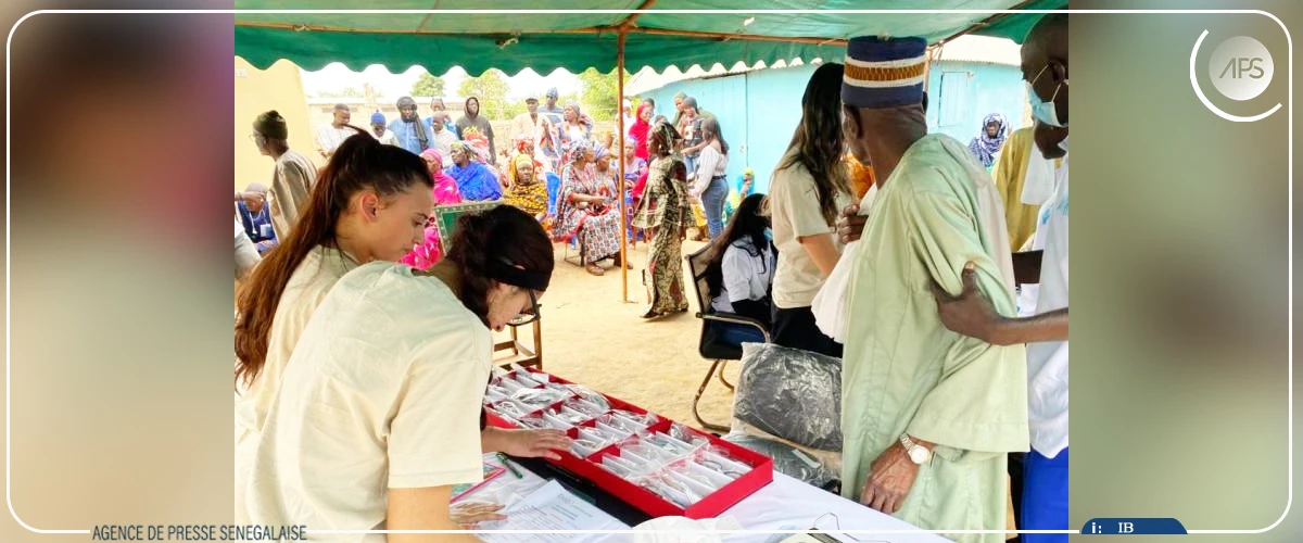 Ndiaganiao :  plus de 400 paires de lunettes offertes à des personnes souffrant de handicap visuel