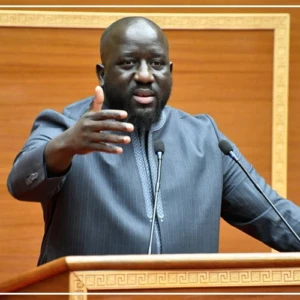 La Poste : des "mesures draconiennes" nécessaires pour redresser la société (ministre)