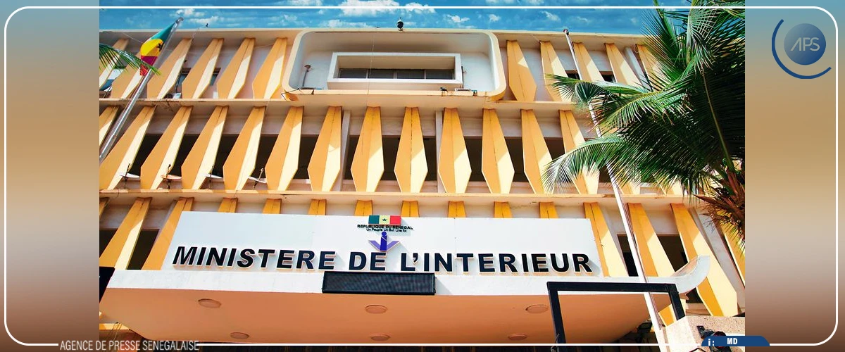 Carte nationale d’identité : le ministre de l’Intérieur autorise l’enrôlement des femmes voilées sans découvrir les oreilles