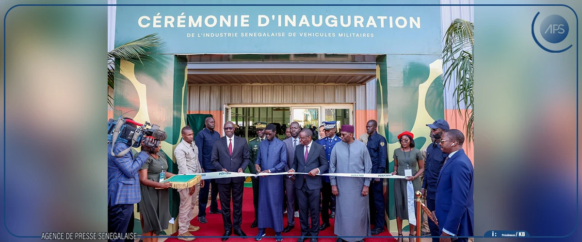 Le président de la République a inauguré une usine d’assemblage de véhicules militaires, à Diamniadio
