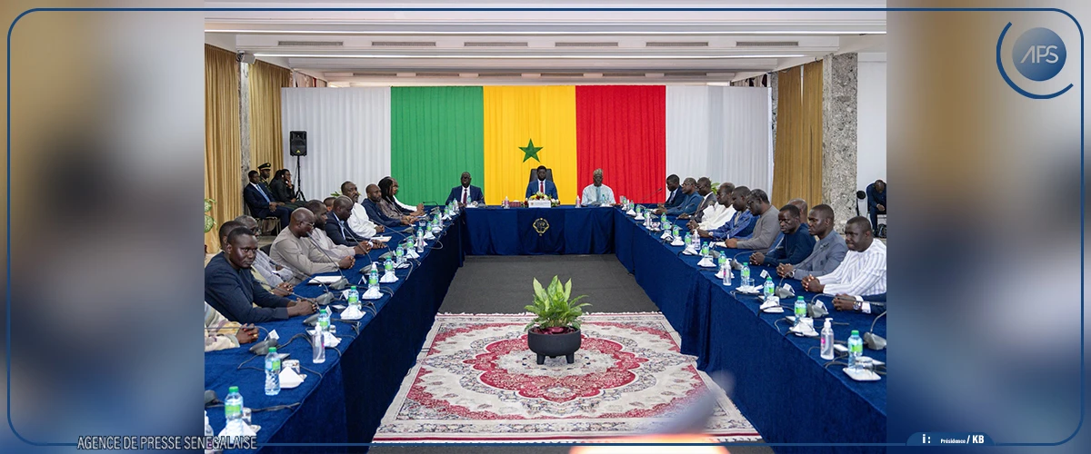 En 2025, le système politique sur la table du Dialogue national