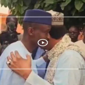 Le ministre de l’Intérieur en visite de courtoisie chez le Khalife de la famille omarienne