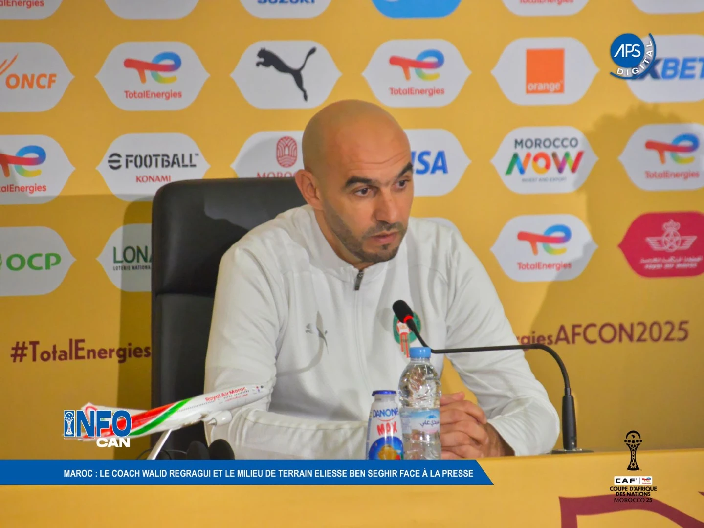 Maroc : le coach Walid Regragui et le milieu de terrain Eliesse Ben Seghir face à la presse