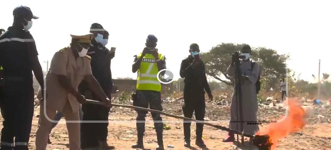 Mbacké : 20 tonnes de denrées alimentaires impropres à la consommation incinérées