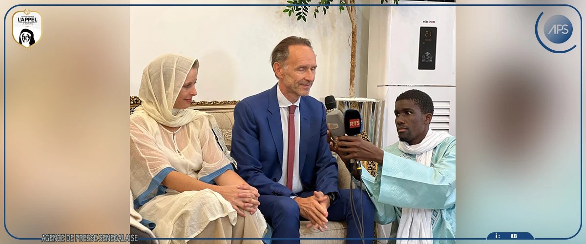 Une délégation d'ambassadeurs reçue par le khalife général des layènes