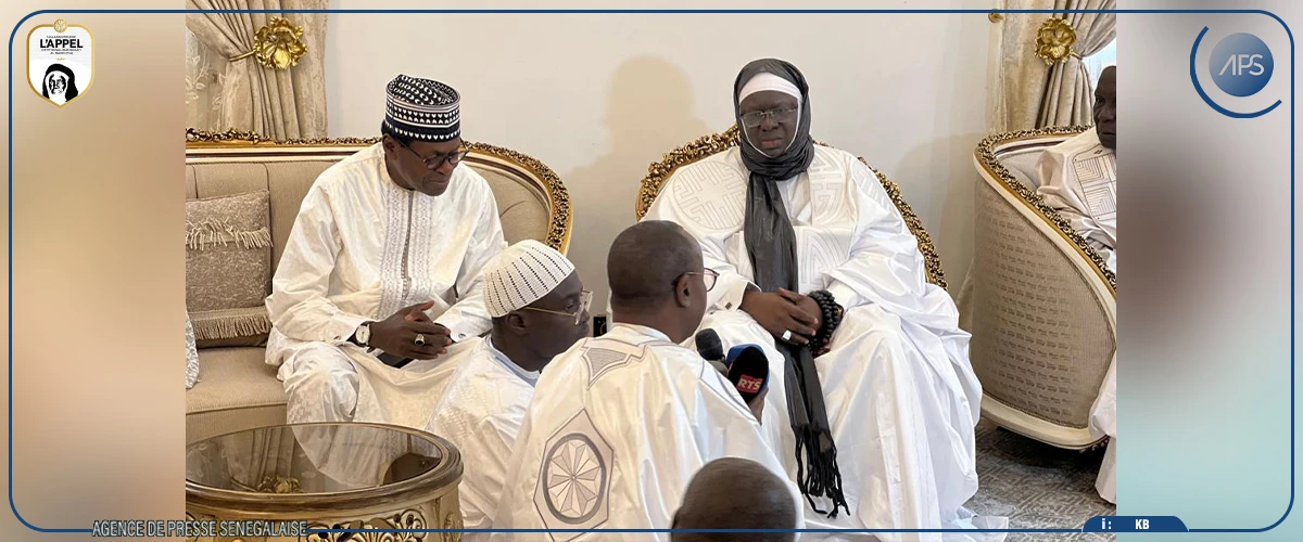 Une délégation d'ambassadeurs reçue par le khalife général des layènes