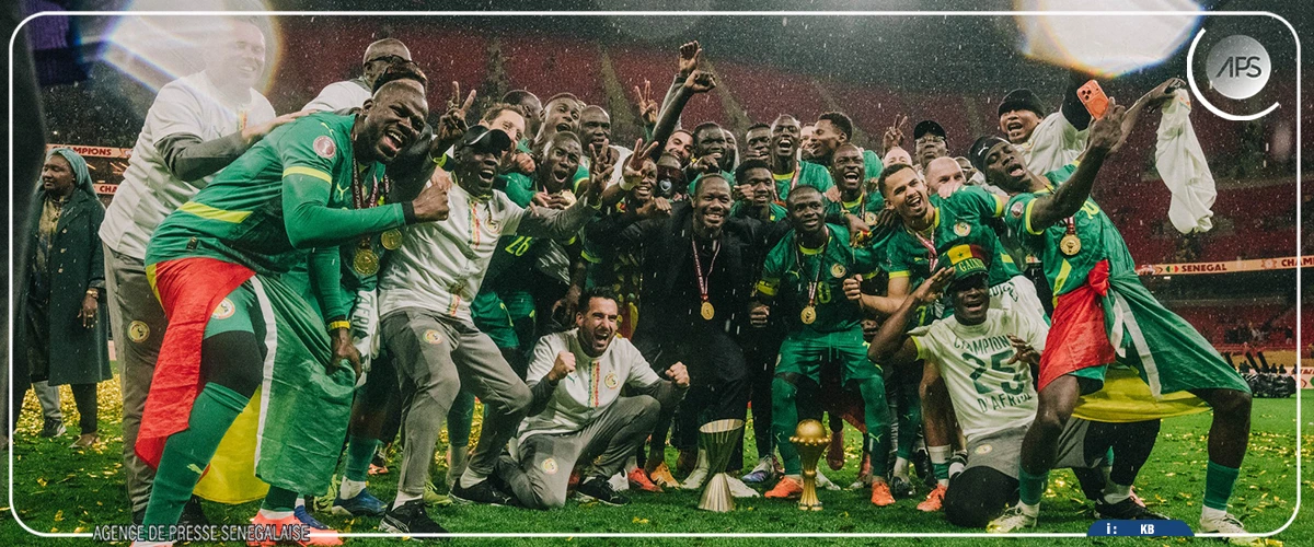 Pape Thiaw et d’autres acteurs du football décorés par le chef de l’Etat