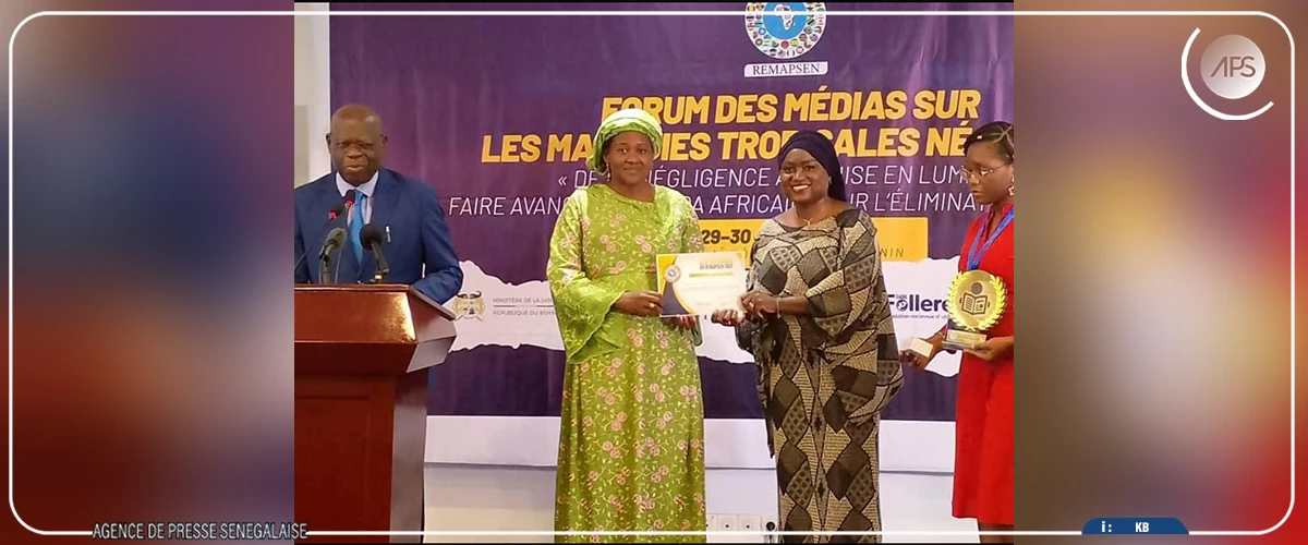 Forum des médias de Cotonou : une distinction remise à la journaliste sénégalaise Ngoya Ndiaye