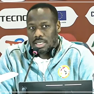 Le Sénégal vise la finale face à une Égypte expérimentée, selon Thiaw