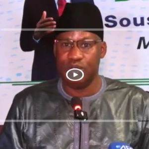 Le ministre de la Santé et de l’Hygiène publique honore ses agents méritants