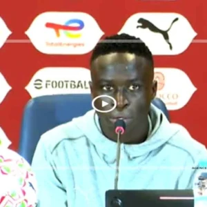 Face au Soudan / "il faut montrer un visage conquérant pour passer " (Krepin Diatta)