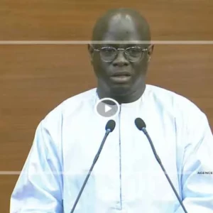 les échanges avec le Fonds monétaire international progressent favorablement