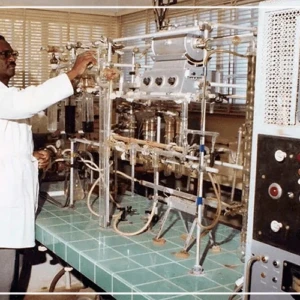 Le chef de l’Etat appelle à vulgariser et perpétuer l’œuvre de Cheikh Anta Diop