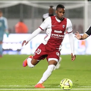 Metz-Lille : Bouna Sarr de retour ce soir, avec l'espoir d'enchaîner "pendant quelques belles années"