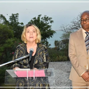 Christine Fages appelle à défendre le droit, "l'arme de ceux qui n'en ont pas"