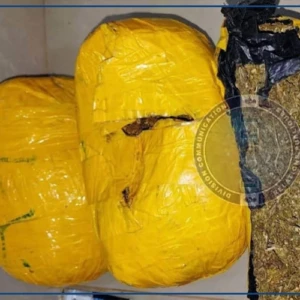 Des comprimés sous forme de drogue et du chanvre indien saisis à Saraya, les trafiquants en fuite