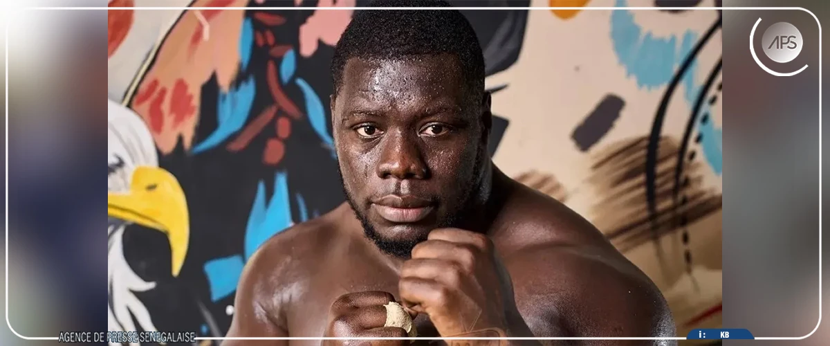 Franc prend le dessus sur Tapha Tine et garde son invincibilité