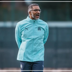 Habib Beye, nouveau coach de l’OM, “prêt et déterminé” à relever le défi