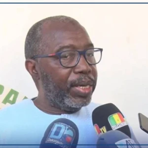 Un expert des médias analyse les défis et les opportunités de l'IA pour la profession de journaliste   