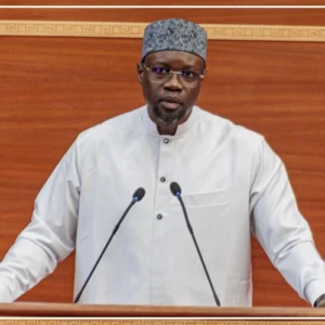 Cette année, la SONACOS a déjà collecté 190 000 tonnes de graines d’arachide, un record, selon Ousmane Sonko