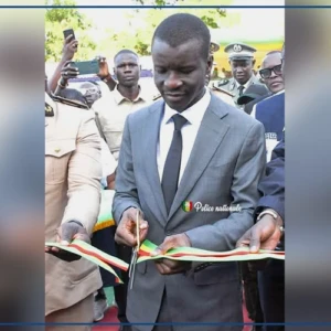 Le ministre de la Sécurité publique inaugure le nouveau commissariat d’arrondissement de Dalifort-Foirail