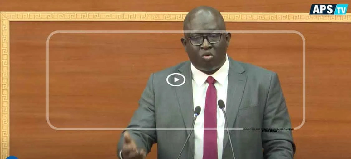 Le président de la commission ad hoc, Mouhamed Ayib Daffé, a pour sa part défendu la régularité de la procédure.