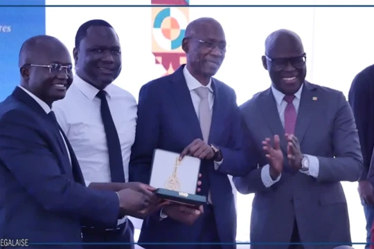 L'AIBD réceptionne son salon d'honneur réfectionné