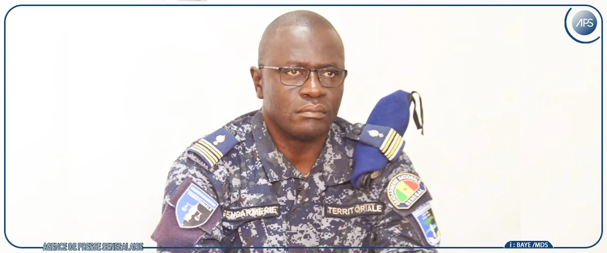 Le thème de la prochaine fête du 4-Avril, un appel au travail à l'endroit de la jeunesse (officier de l'armée=