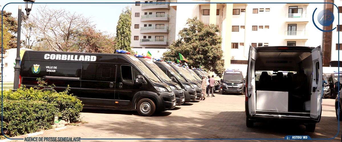 Ville de Dakar : le maire Abbas Fall réceptionne 25 corbillards